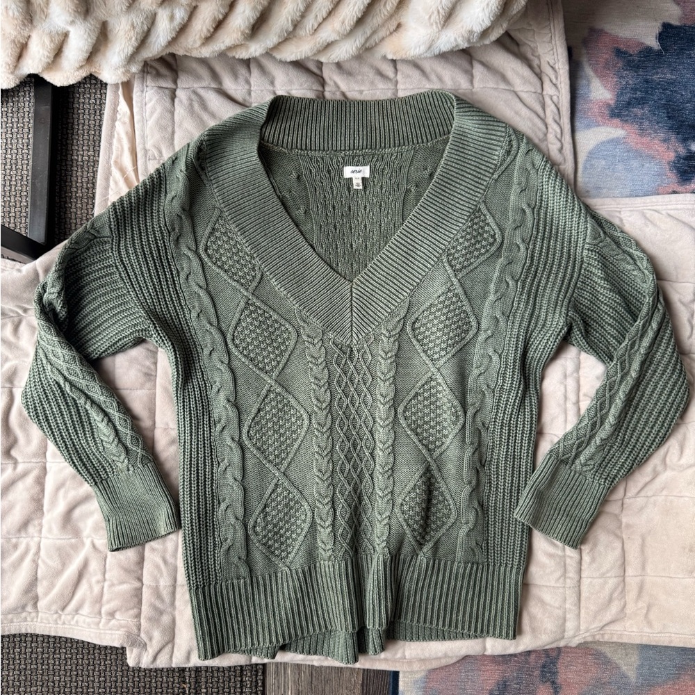 The Perfect Aerie Cable Knit V-Neck Sweater